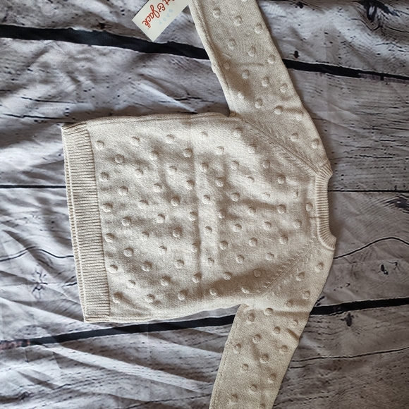 Beige bubble knit baby set cat and Jack 18 months - Picture 6 of 11